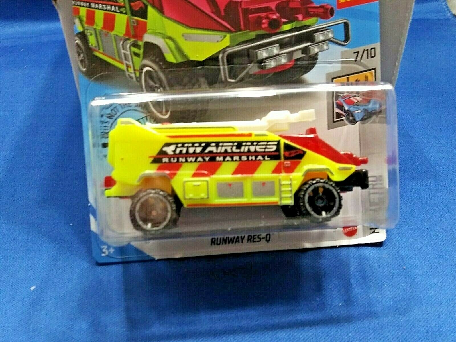 Hot Wheels Runway Res-Q HW Metro Series #7/10 Green Diecast 1:64 Scale Must See