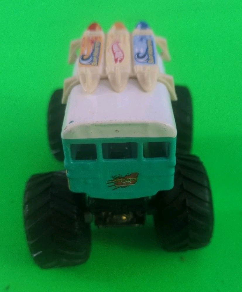 HOT WHEELS MONSTER TRUCKS,SURF MONSTER BUS, 2004 TEAL/WHITE, 1:64