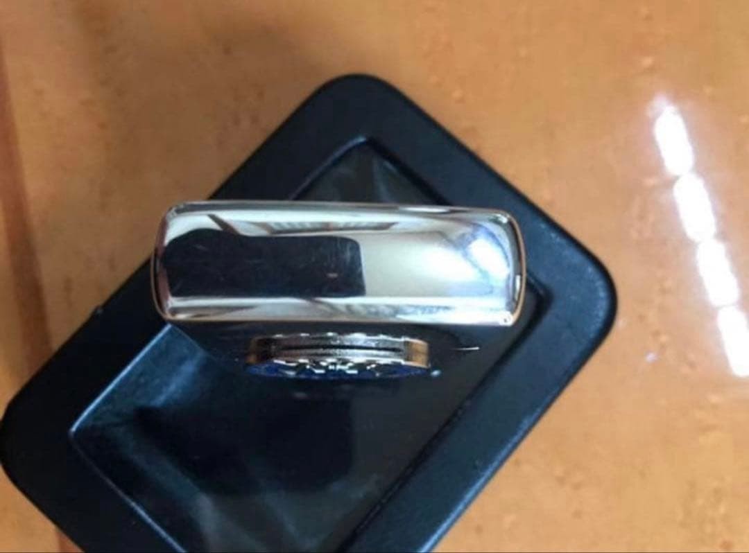 Zippo 2000 Memorial Limited Edition Silver Wrapped with Serial No.