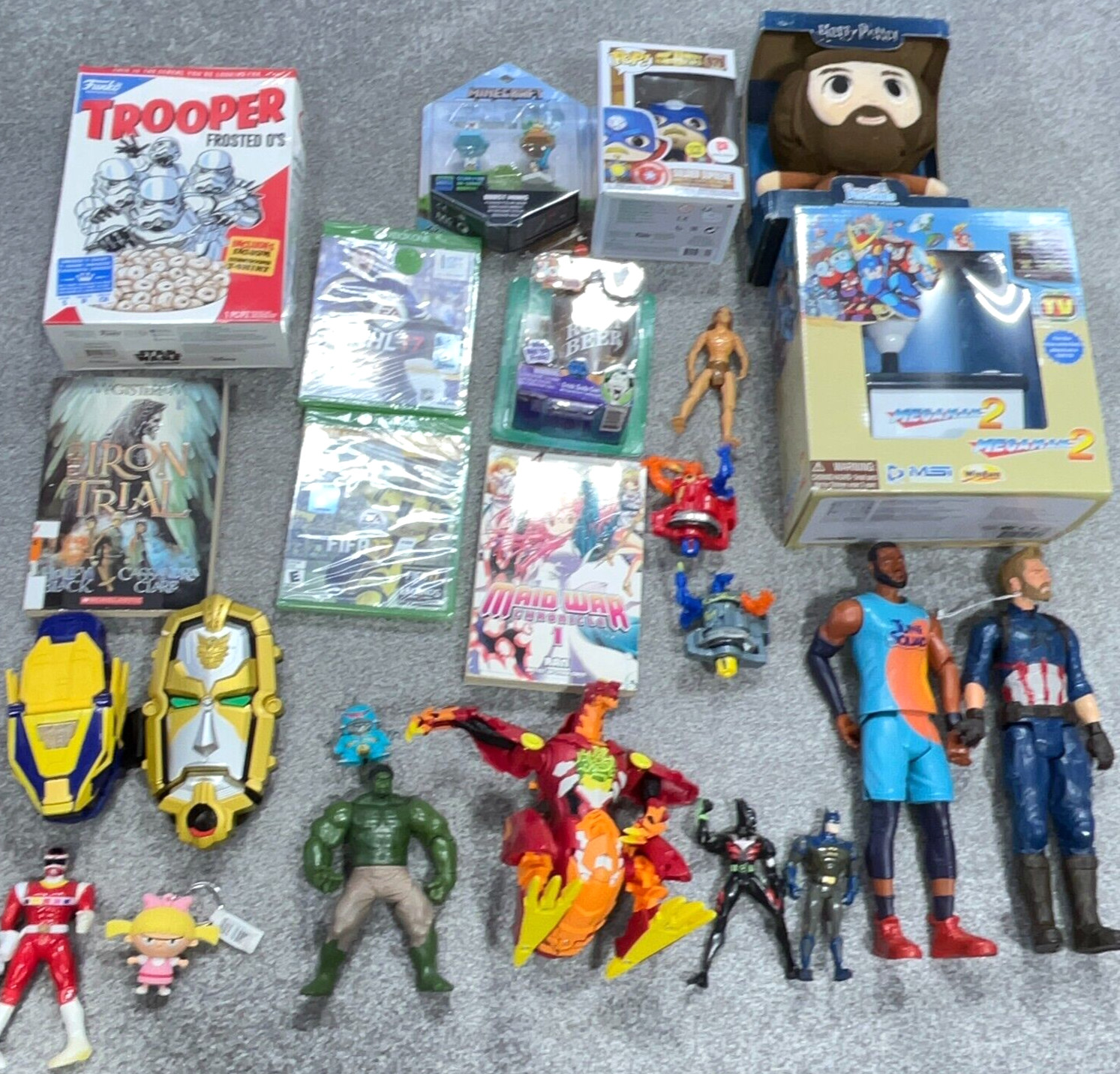 Junk Drawer Flea Market Reseller Lot Toy Video Game Action Figure Collectible F7